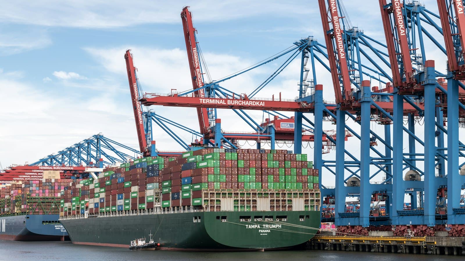Container ship at an EU port terminal in Hamburg